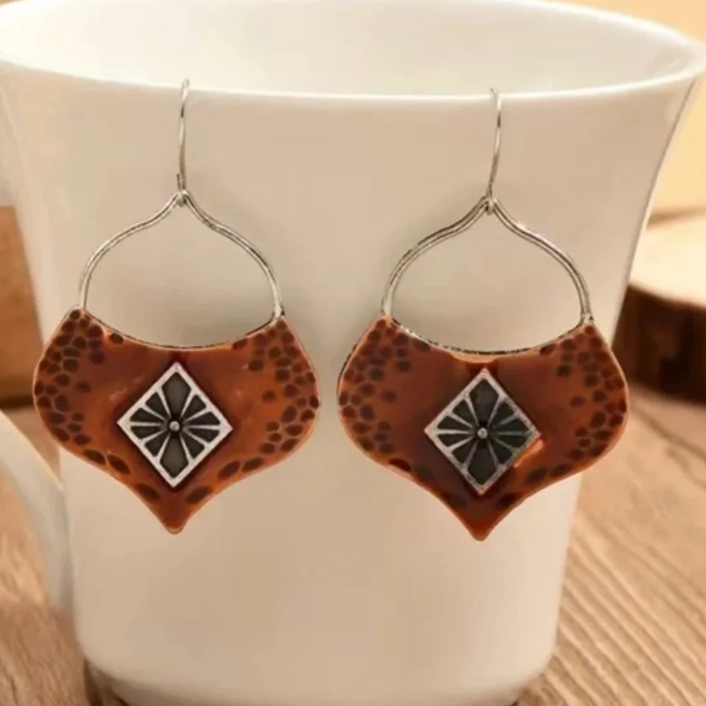 NWT Vintage Style Bohemian Copper Tone and Silver Tone Pierced Earrings!